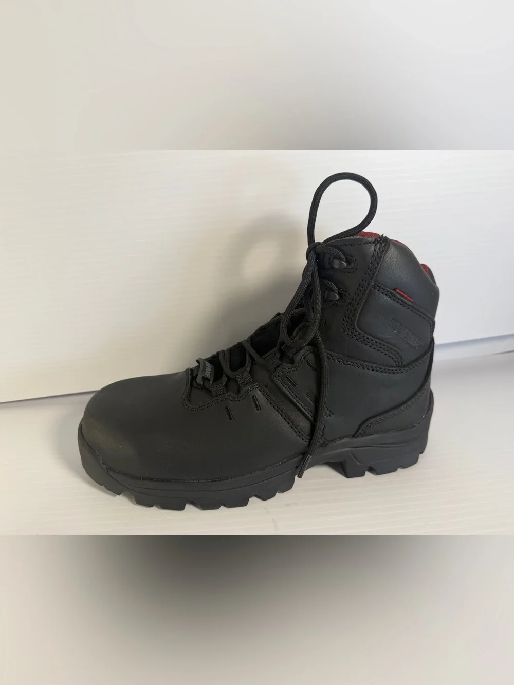 Wolverine Black Lace-Up Work Boots with Rugged Sole